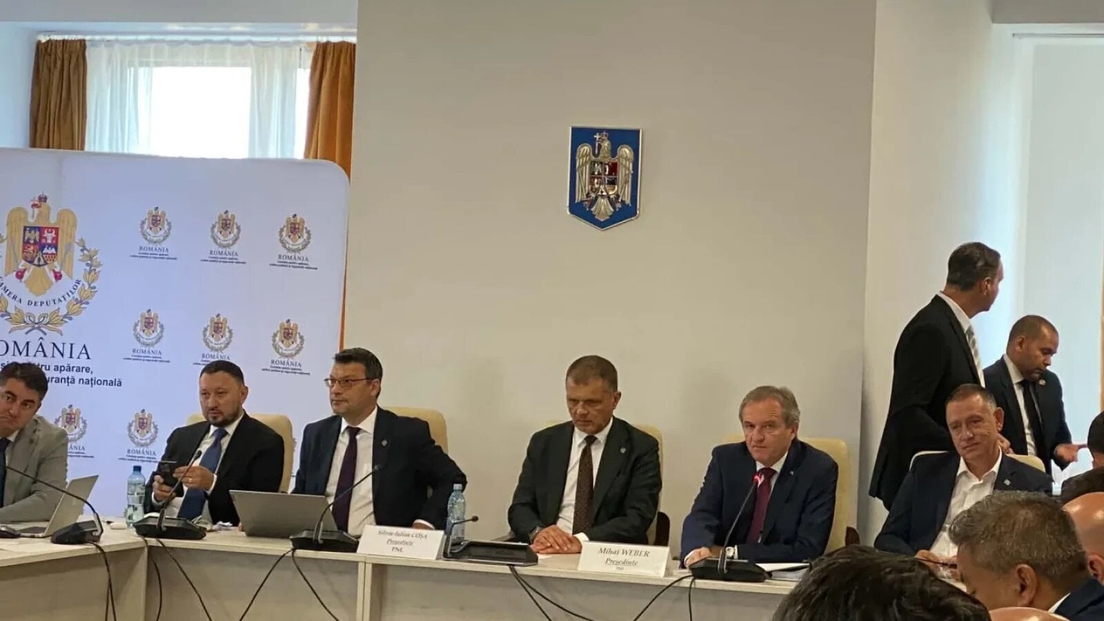 VIDEO Coaliția PSD-PNL-USR-UDMR s-a refăcut astăzi! Vot cu scandal în Comisiile Reunite de Apărare, pe solicitarea lui Nicușor Dan!