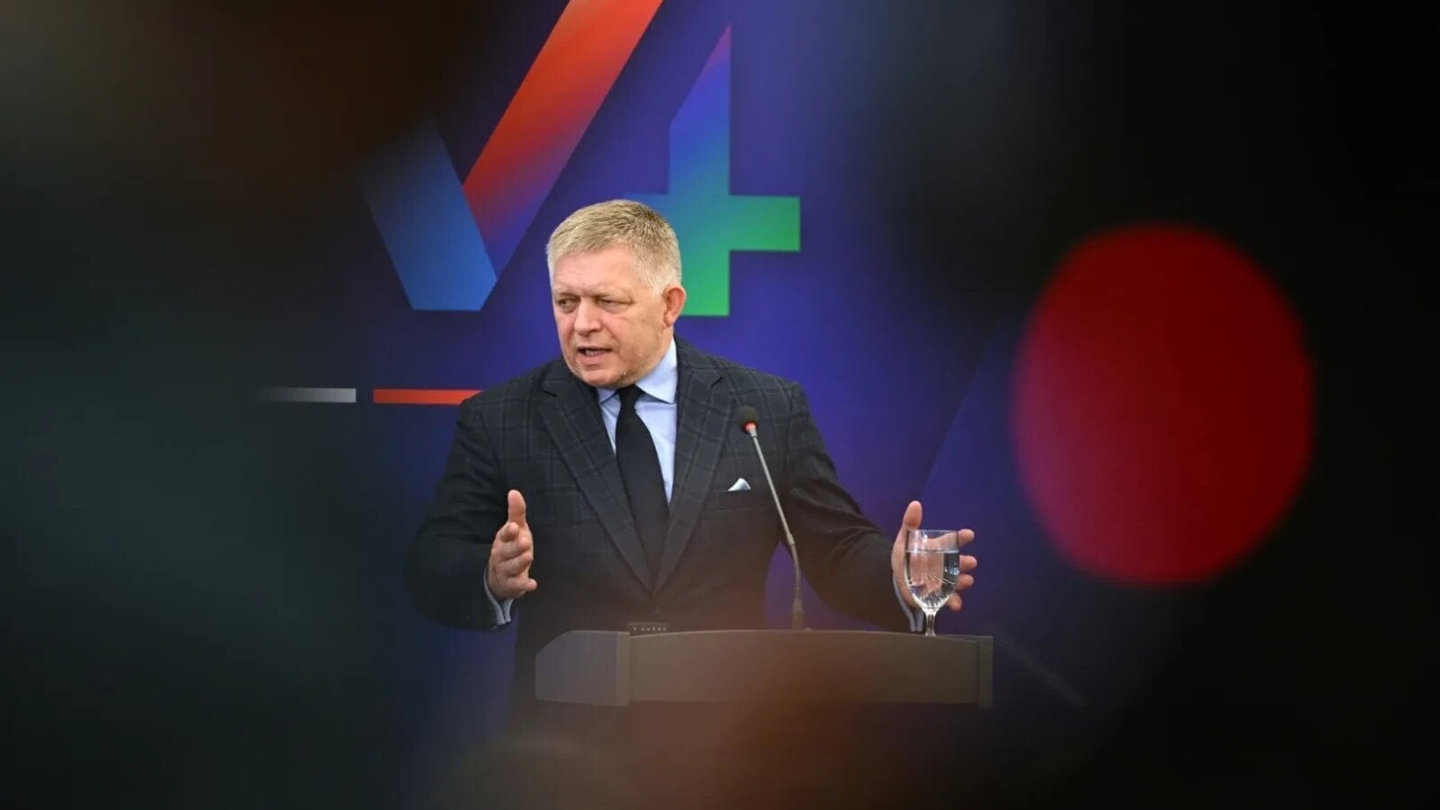 Prim-ministrul slovac Robert Fico afirmă că unii politicieni din Occident doresc un război între Rusia şi NATO