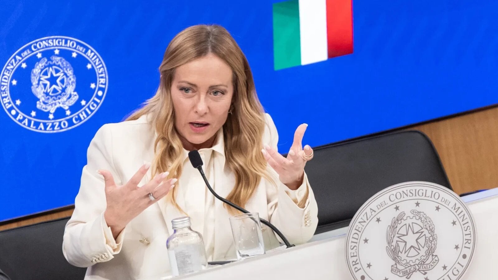 Italia - Meloni acordă prioritate familiilor şi apărării în ultimul buget, înainte de alegeri